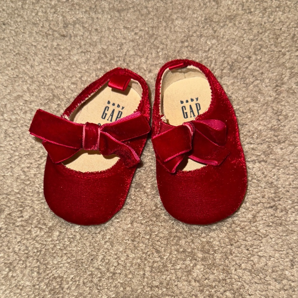 Baby GAP Red Velvet Bow Dress Shoes